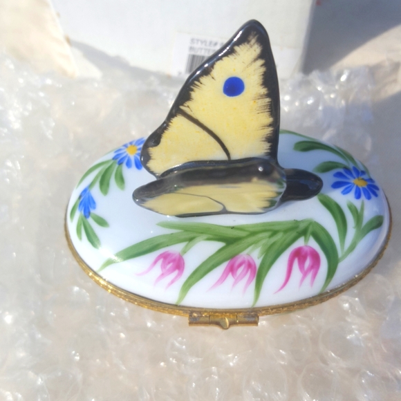 ROYAL DANUBC BUTTERFLY Trinket box - Picture 1 of 4